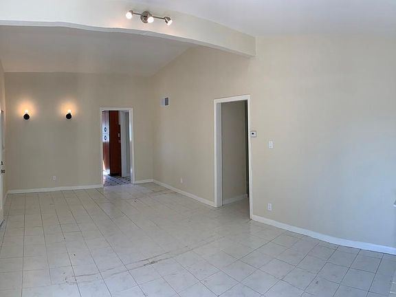 4th image of 1795 Stevens Ave