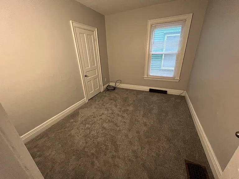 576 Potomac Ave #3 — Photo 14