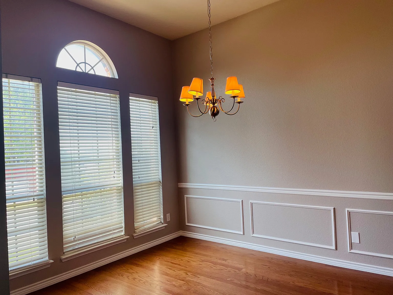 3 bed, 2.5 bath, 2623 sqft, $2,595 — Photo 3