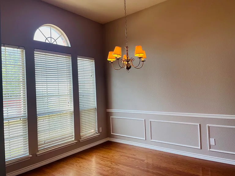 5936 Chisholm Trl — Photo 3