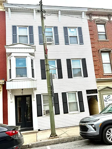 61 W Main St #B Photo 1
