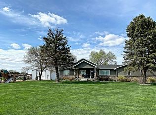 3560 E 92nd St, Kearney, NE 68847