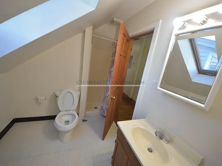 23 Cushing St #2 — Photo 9