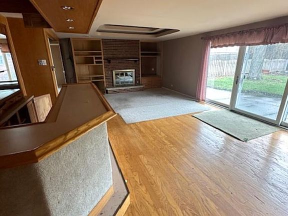 5th image of 1048 S 6th Ave