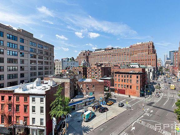 4th image of 14 Horatio St APT 8E