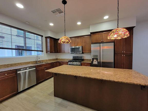 Kitchen - Alternate View