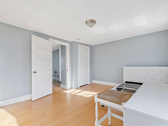 2nd image of 417 McCartney St #1