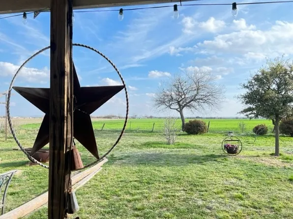 110 Country View Dr, Coleman, TX 76834