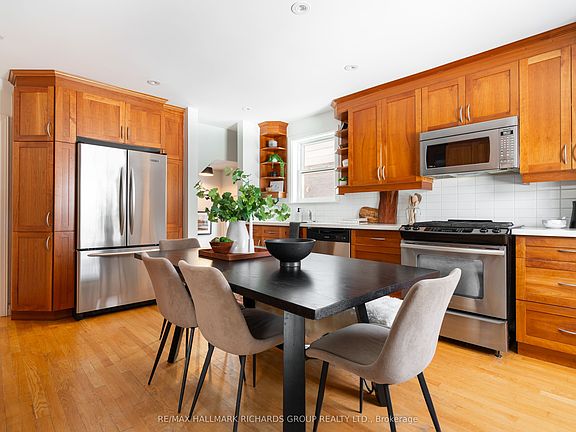 3rd image of 38 Anndale Rd