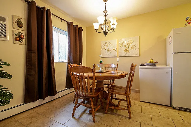 Garden Court Apartments — Photo 4