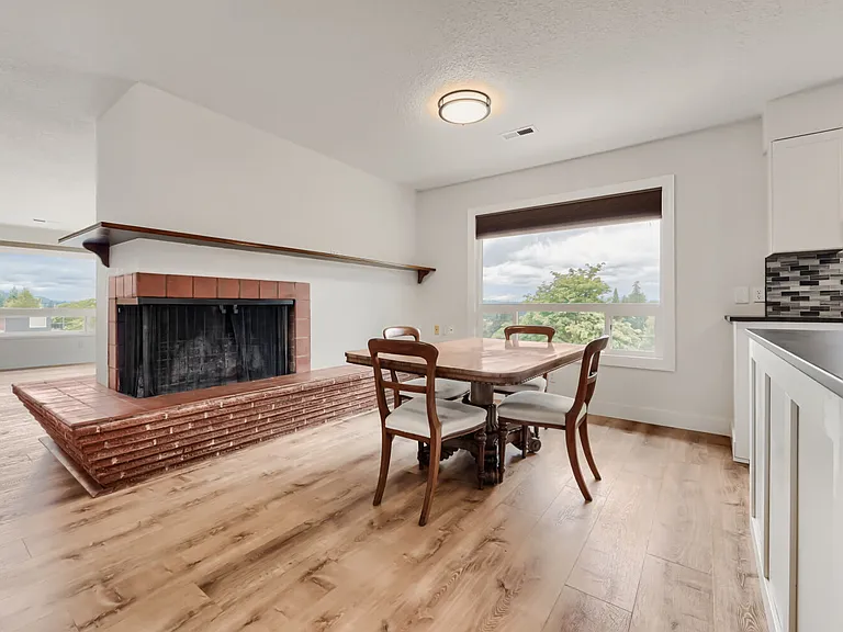 918 Jefferson St #918 — Photo 3