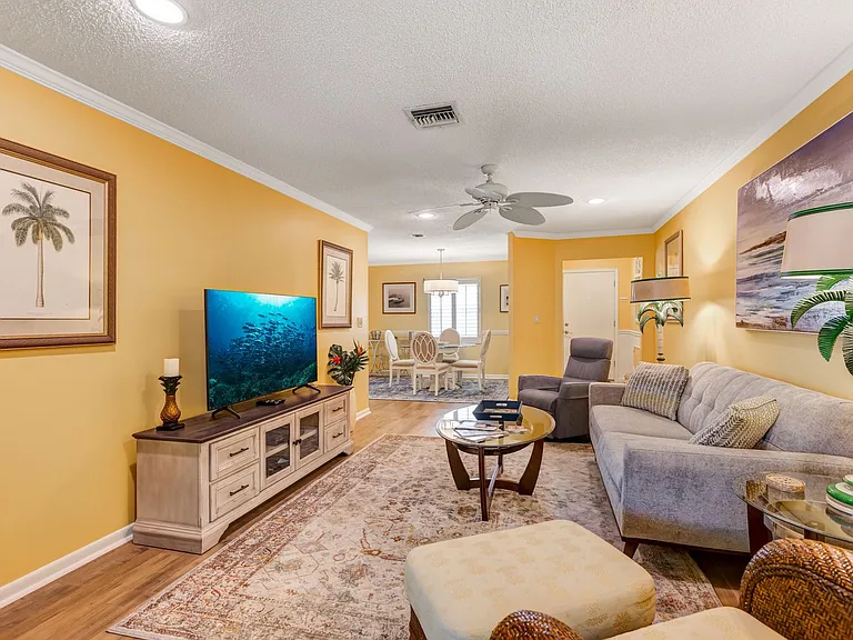 4126 Belair Ln #B10 — Photo 8