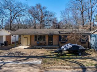 1775 Sun Valley Dr, Batesville, AR 72501