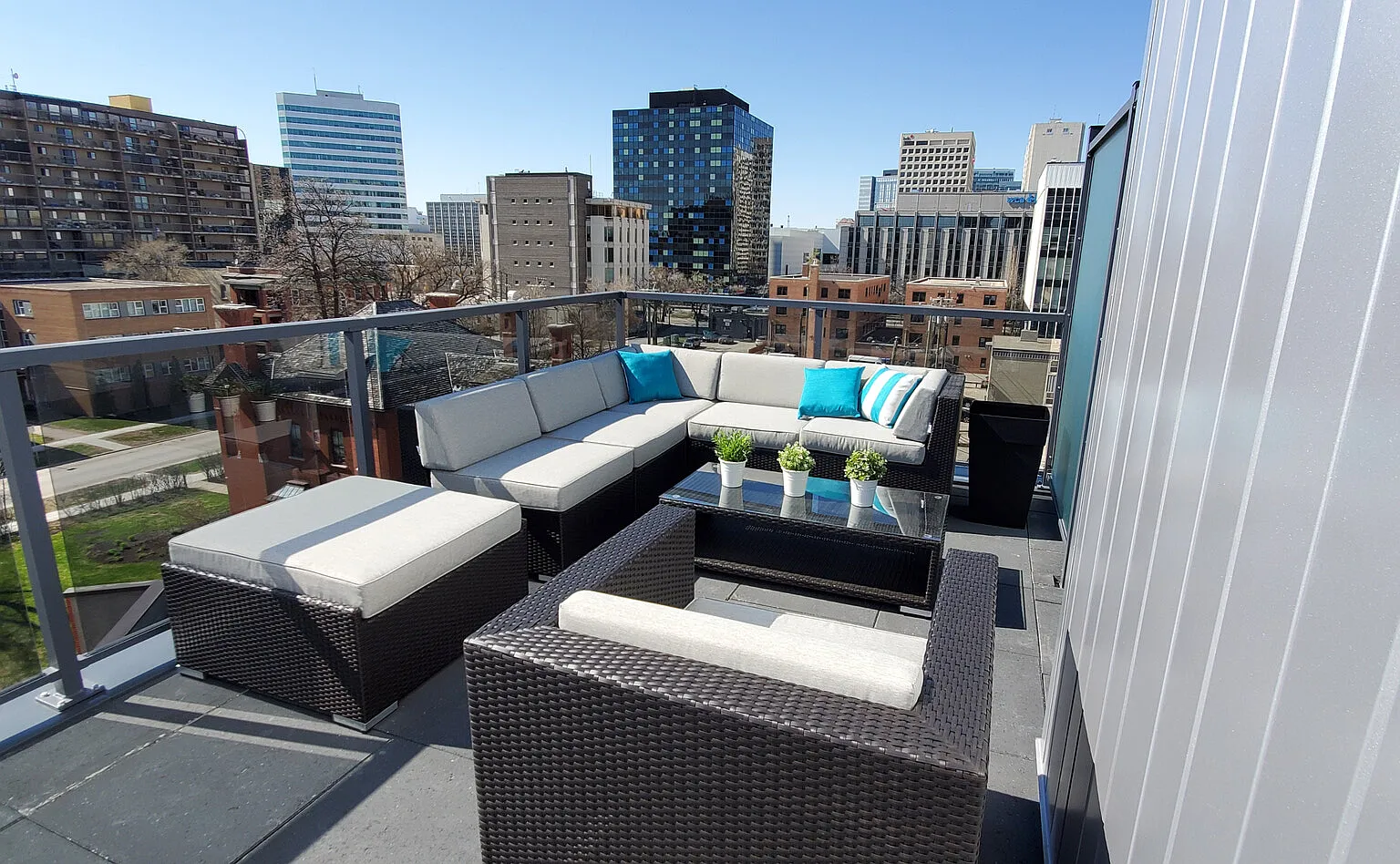 50 Hargrave Street — Photo 4