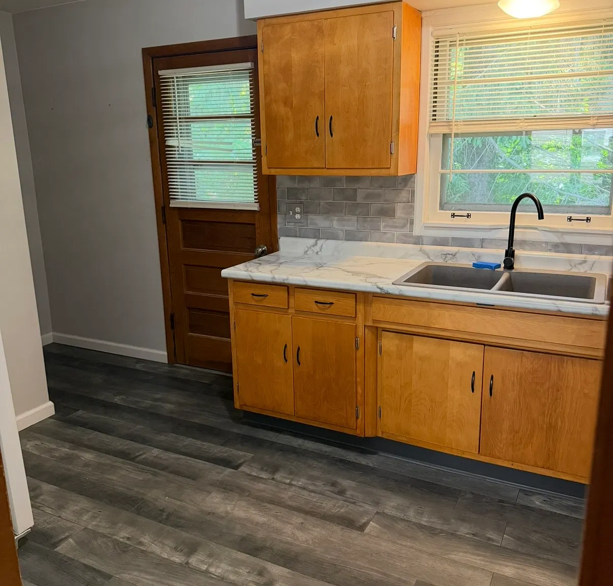 2 bed, $1,375 — Photo 2