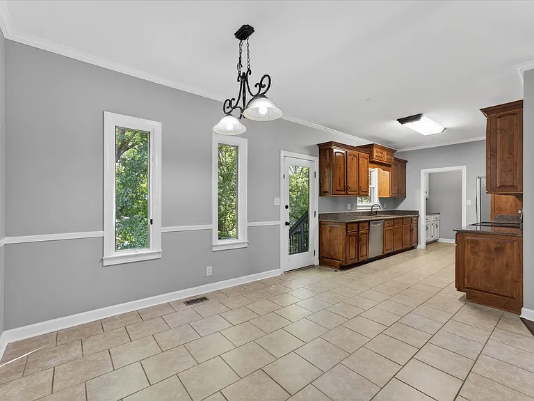 2200 Springlot Rd — Photo 12