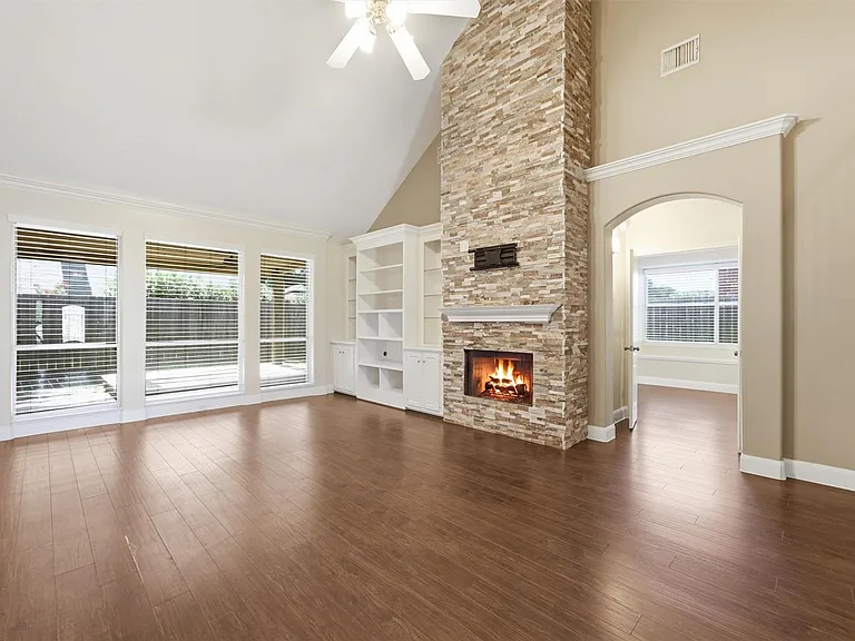 19307 Pinewood Bluff Ln — Photo 6