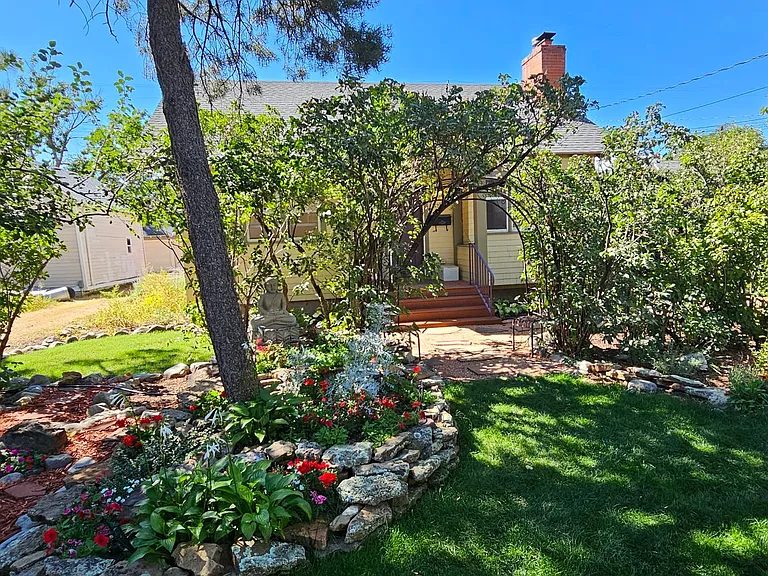 1918 N Nevada Ave — Photo 8