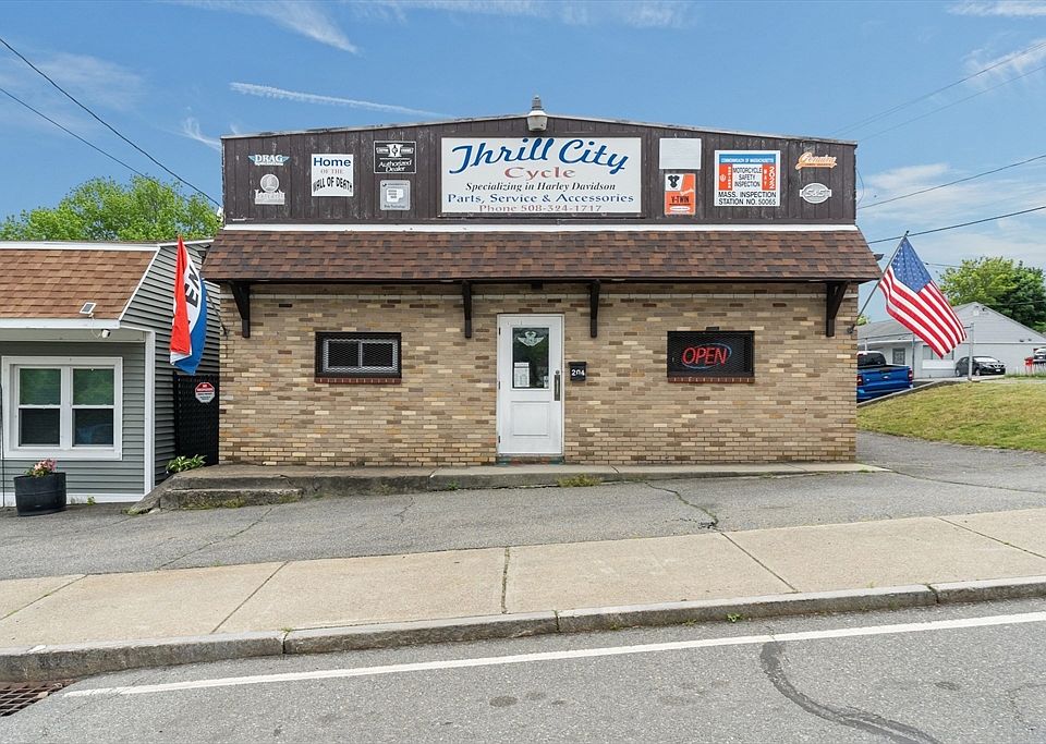 1st image of 202-204 Pinehurst Ave