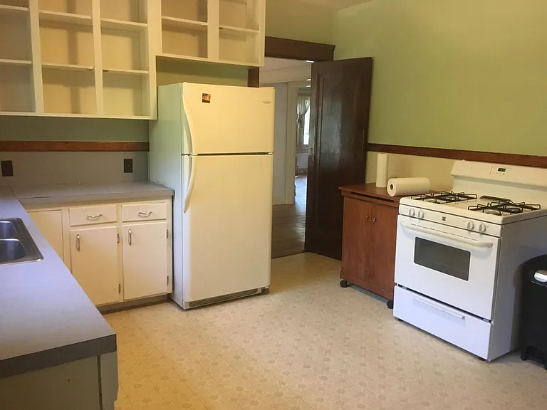165 Crescent St #1 — Photo 11