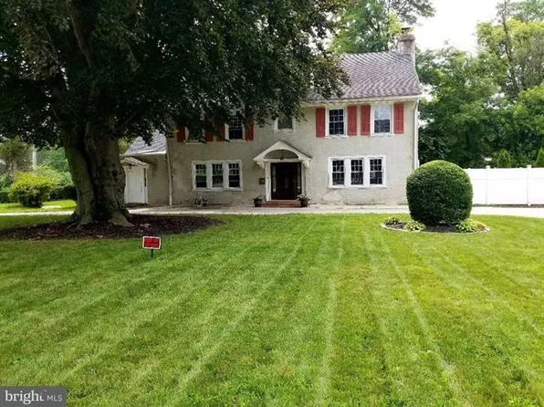 1187 E Washington Ln, Philadelphia, PA 19138