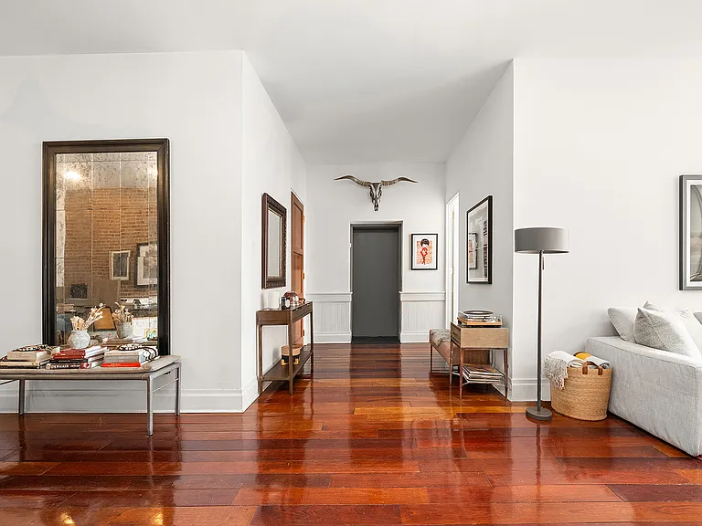 27 Howard St #3R — Photo 3
