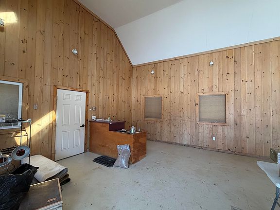 3rd image of 116 Smith Pond Road