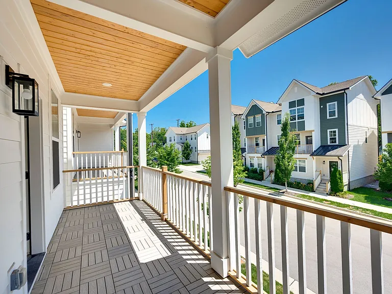 2010 Maple View Ln — Photo 13