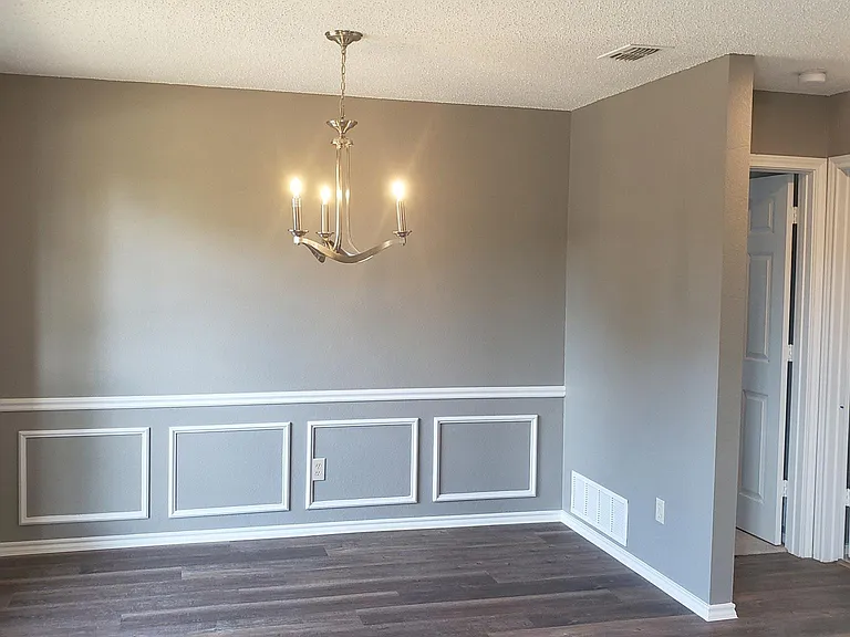 1408 Dudley Dr — Photo 2