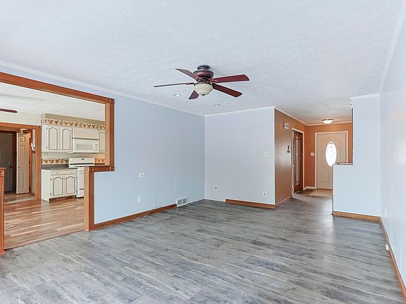 5th image of 54225 Ash Rd