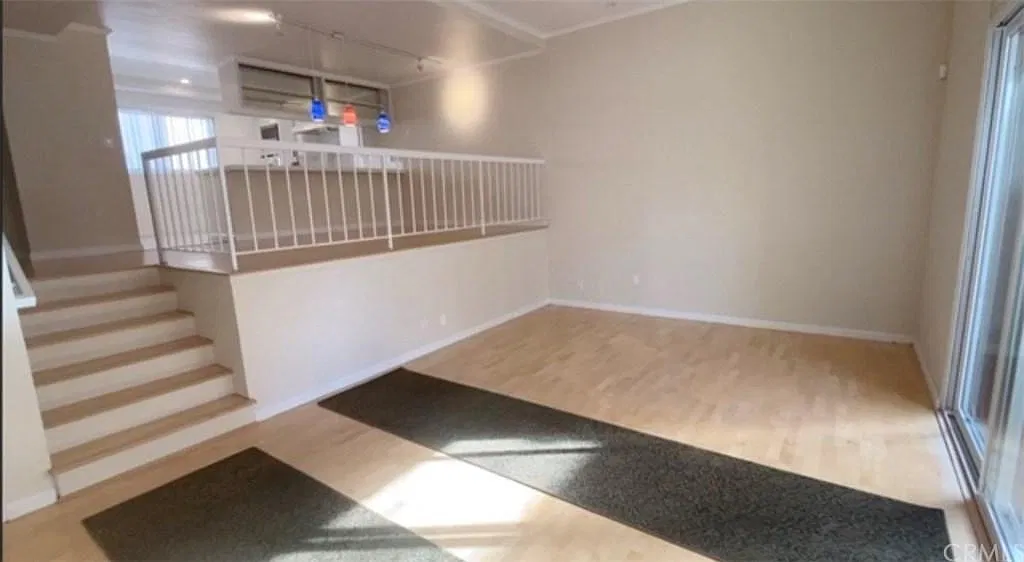 2 bed, 2.5 bath, 1494 sqft, $5,450 — Photo 2