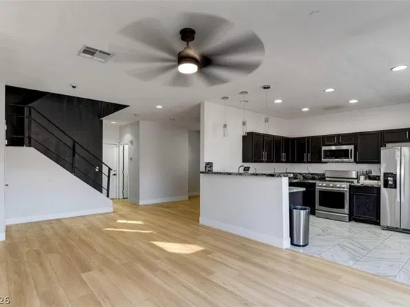 6148 Withrow Downs St, North Las Vegas, NV 89081