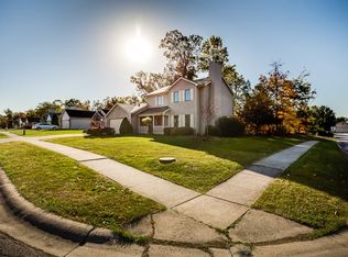 9331 Whispering Woods Dr, Fort Wayne, IN