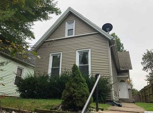 1112 Chestnut St, Quincy, IL 62301