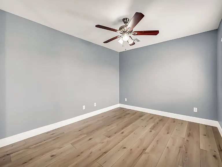 2422 E Olivine Rd — Photo 31
