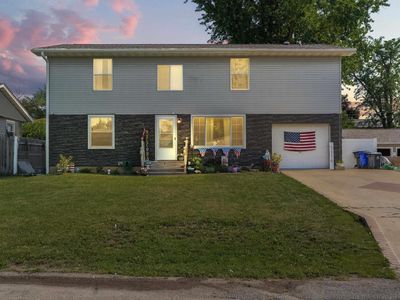 5230 Harbet Ave NW, Cedar Rapids, IA, 52405