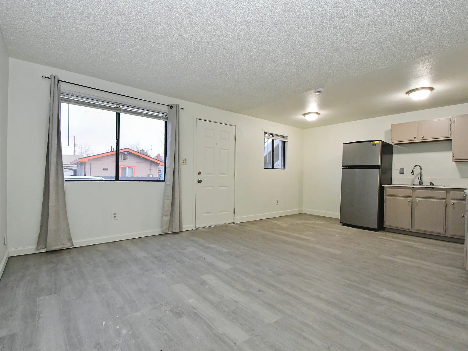 1 bed, 500 sqft, $1,200 — Photo 2