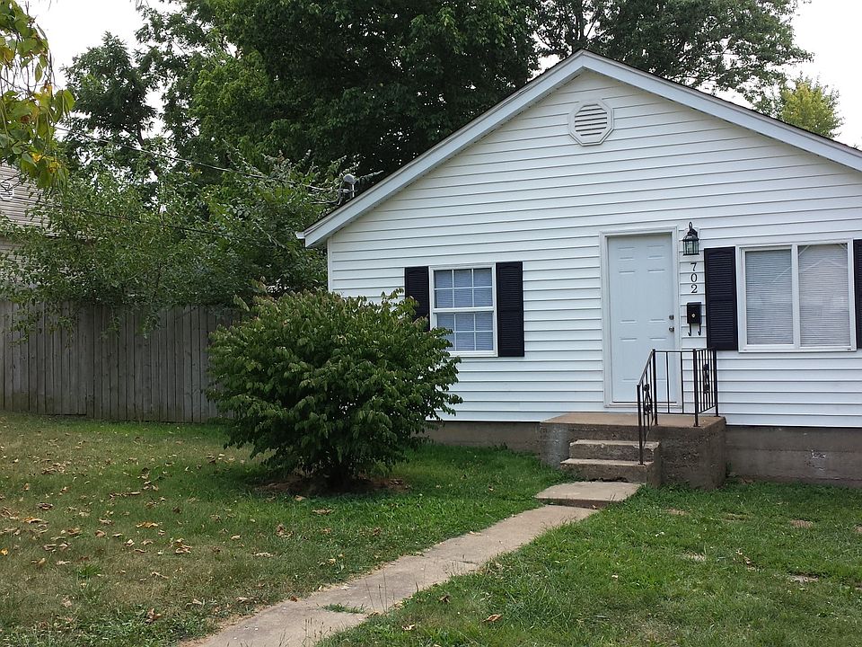 1st image of 702 School Ave