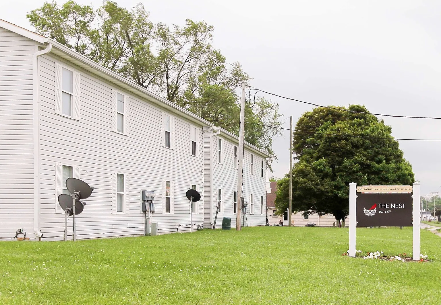 The Nest Apartments - 2 Bedroom Flats Near Walking Trails! — Photo 1