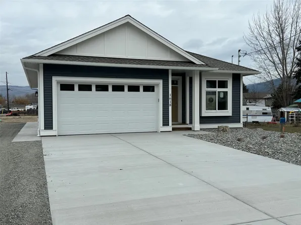 1618 Pine St, Merritt, BC V1K 1K6