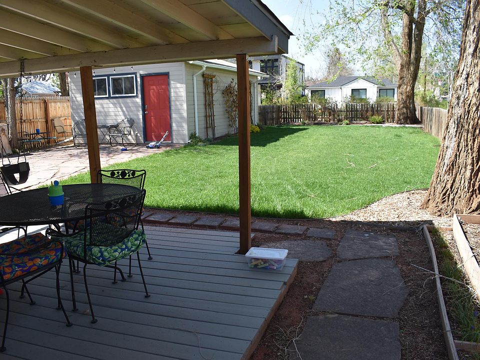 Garage, Deck, & Yard
