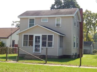 403 6th Ave, Three Rivers, MI 49093