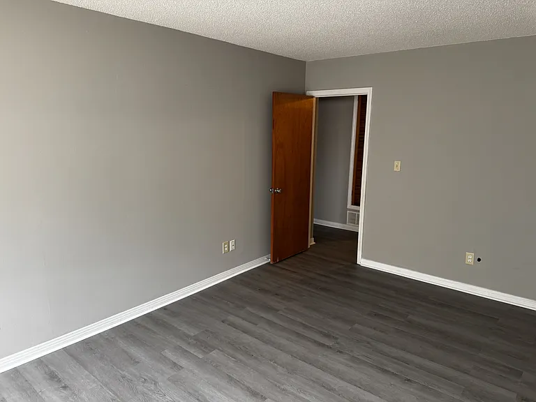 5941 Leesway Blvd — Photo 20