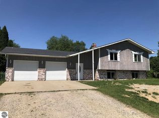 3394 S Winn Rd, Mt Pleasant, MI 48858