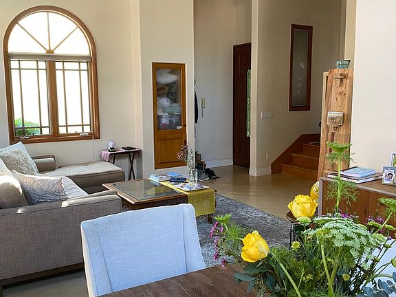 2nd image of 1027 10th St APT 5