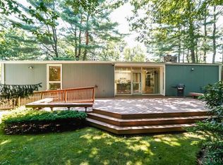 81 Stony Run, New Rochelle, NY 10804