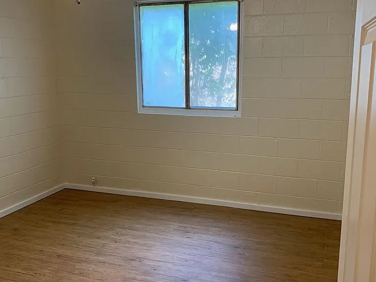190 Georgia Ave — Photo 7