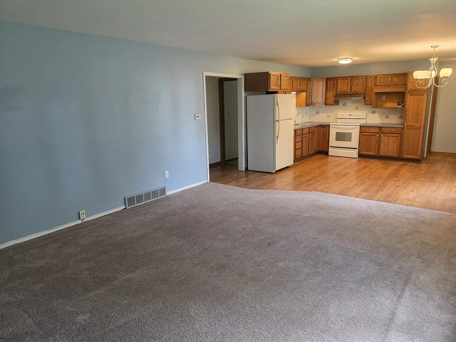 2 bed, 1.0 bath, $1,695 — Photo 4