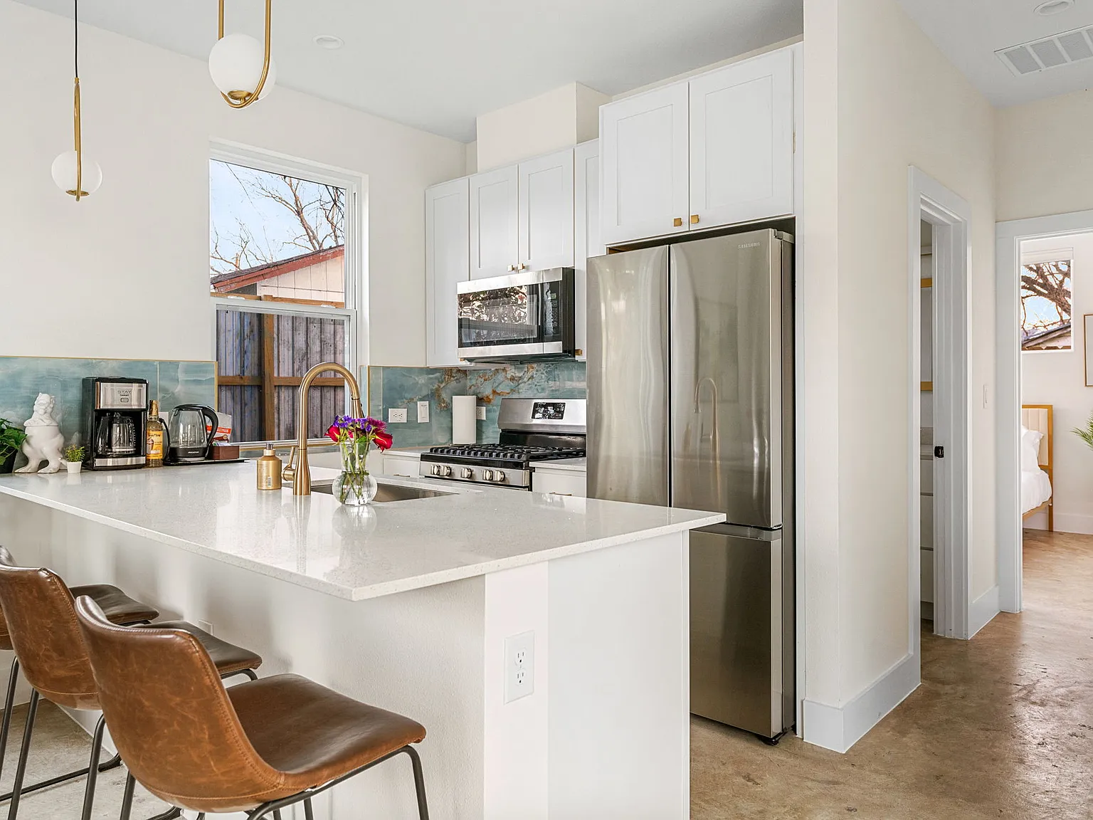 2 bed, $4,250 — Photo 3