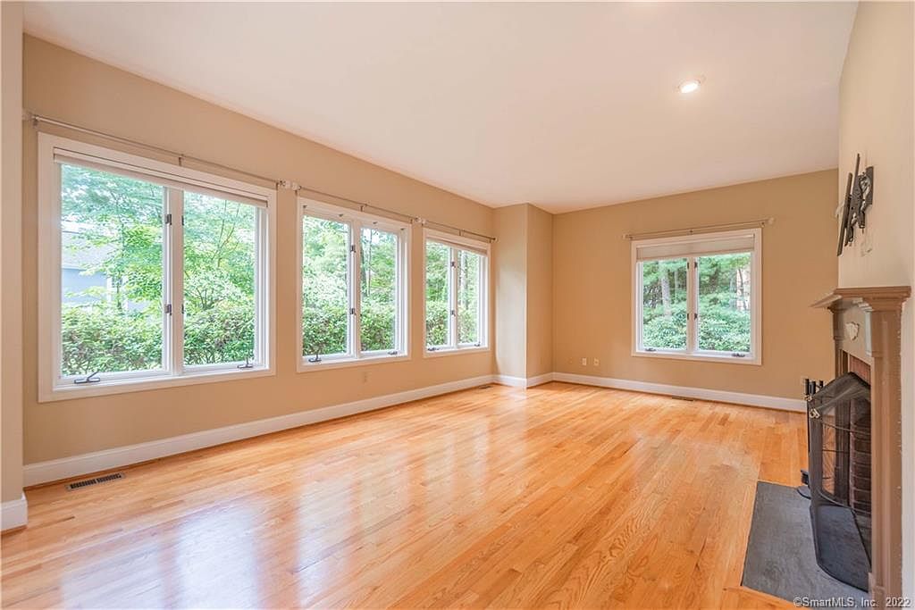 30 Chiltern St, Farmington, CT 06032 Zillow